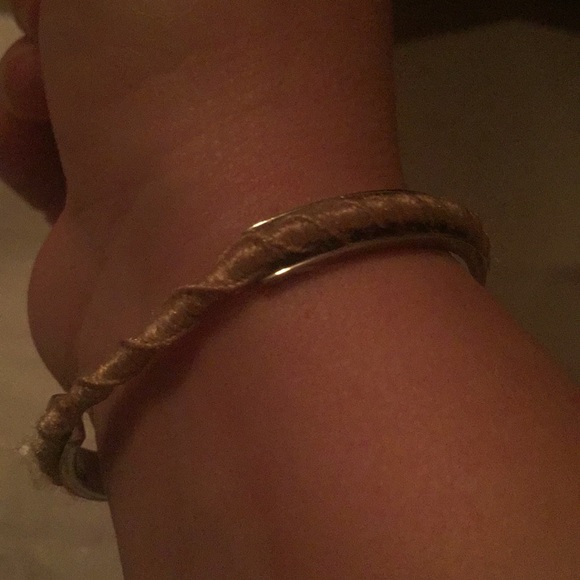 Ashley Bridget hair band tie bracelet keeper - Picture 7 of 8